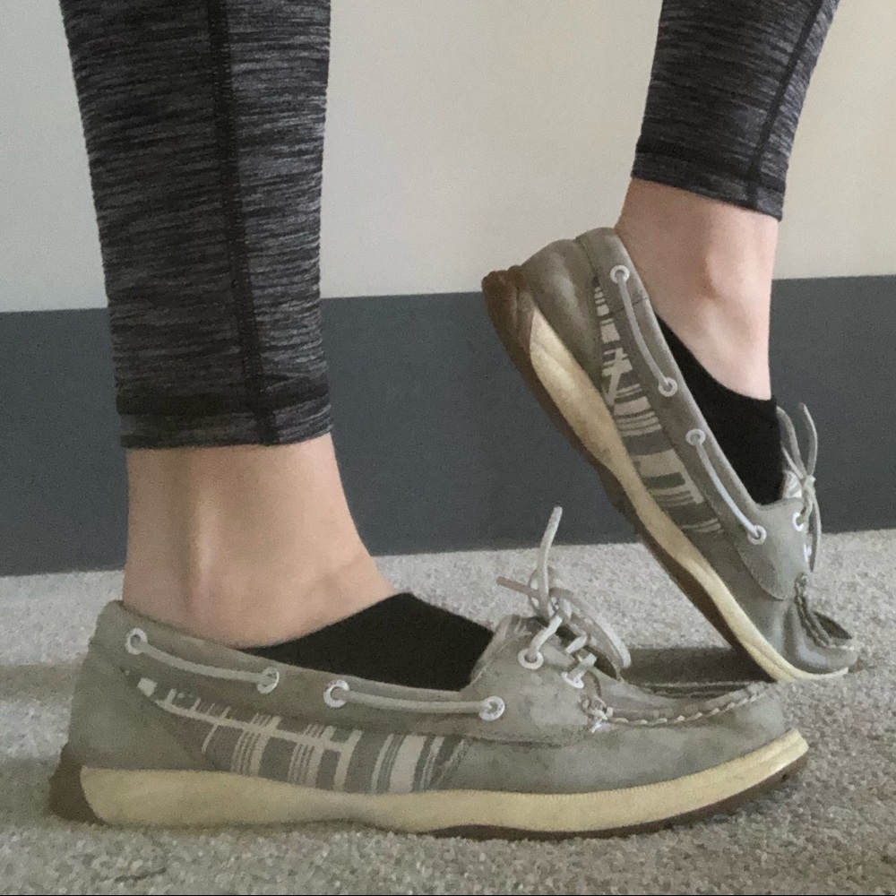 Sperry topsiders